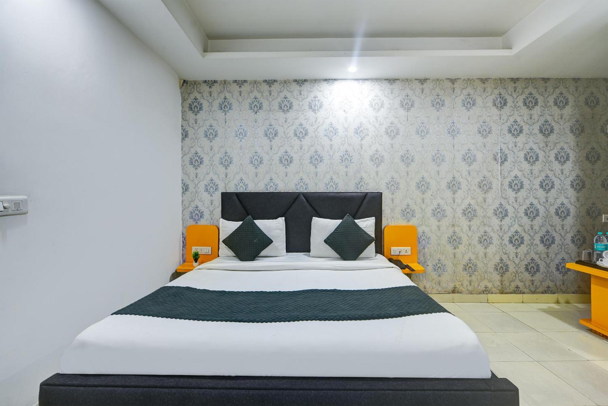 Hotel Happy Stay Delhi Airport Neu-Delhi Exterior foto